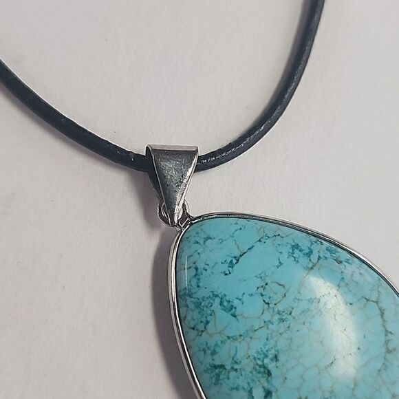Simulated Turquoise Teardrop Pendant Necklace - Picture 3 of 4